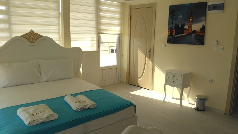 Чешмели: Yali Otel