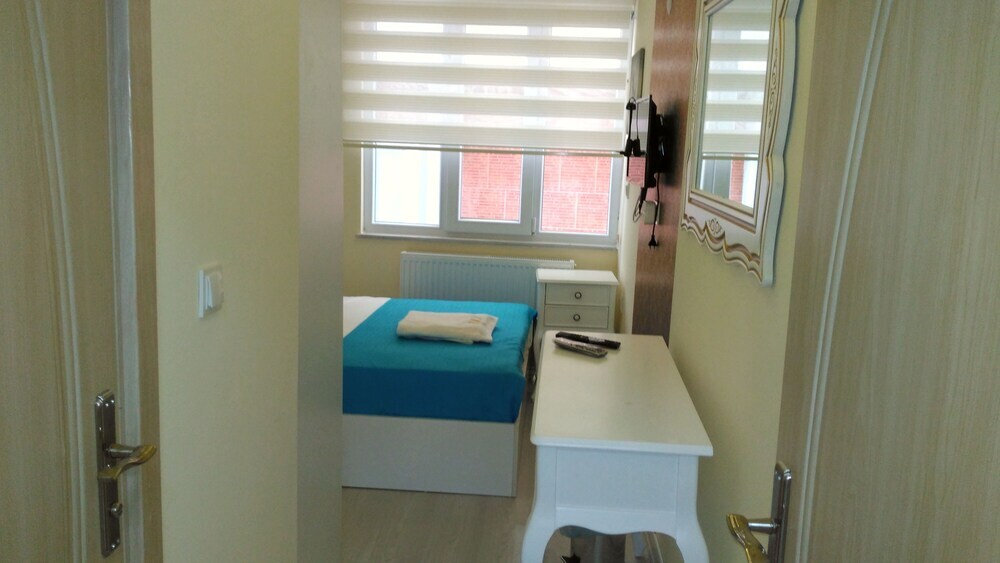 Чешмели: Yali Otel