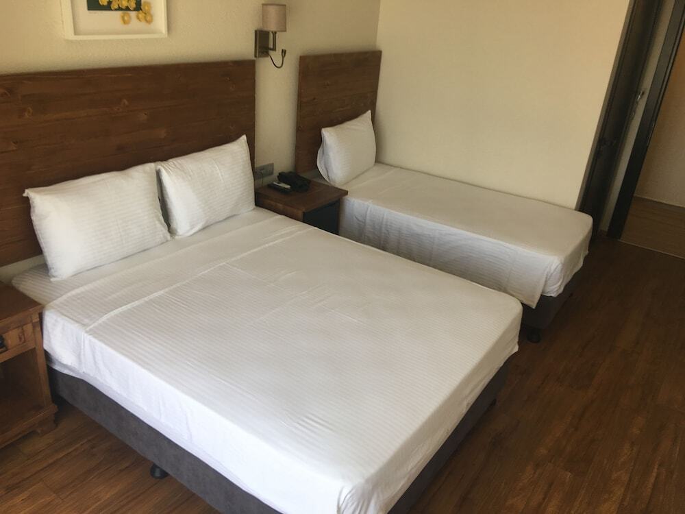 Гелиболу: 8 Rooms Hotel