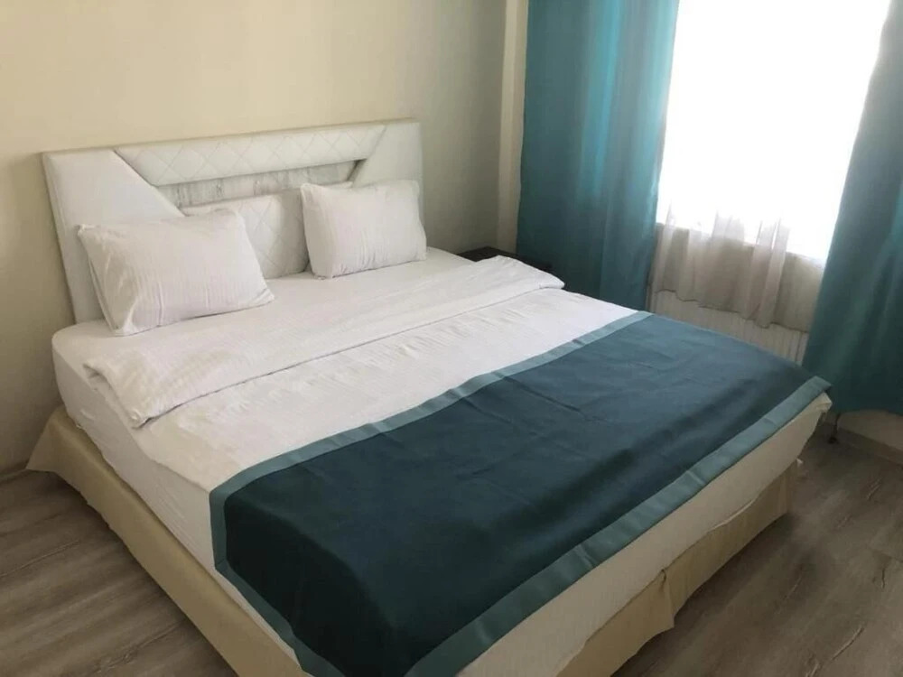 Ван: Era Gold Hotel