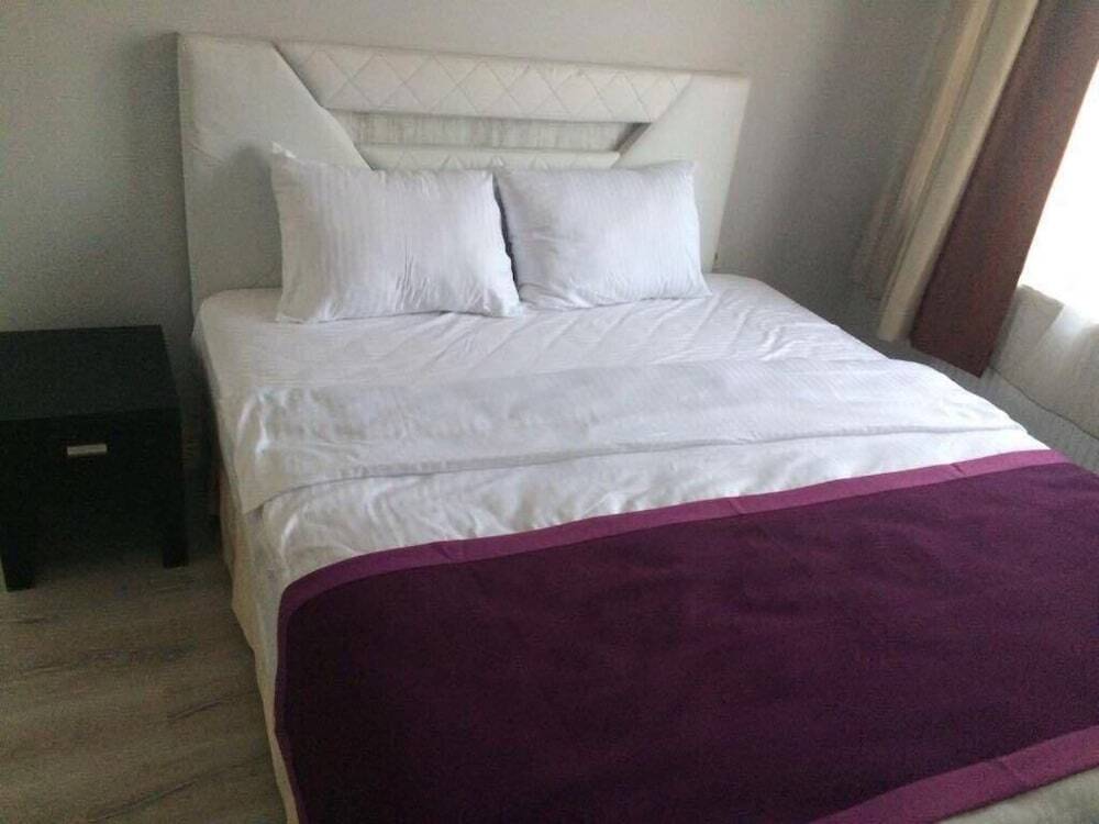 Ван: Era Gold Hotel