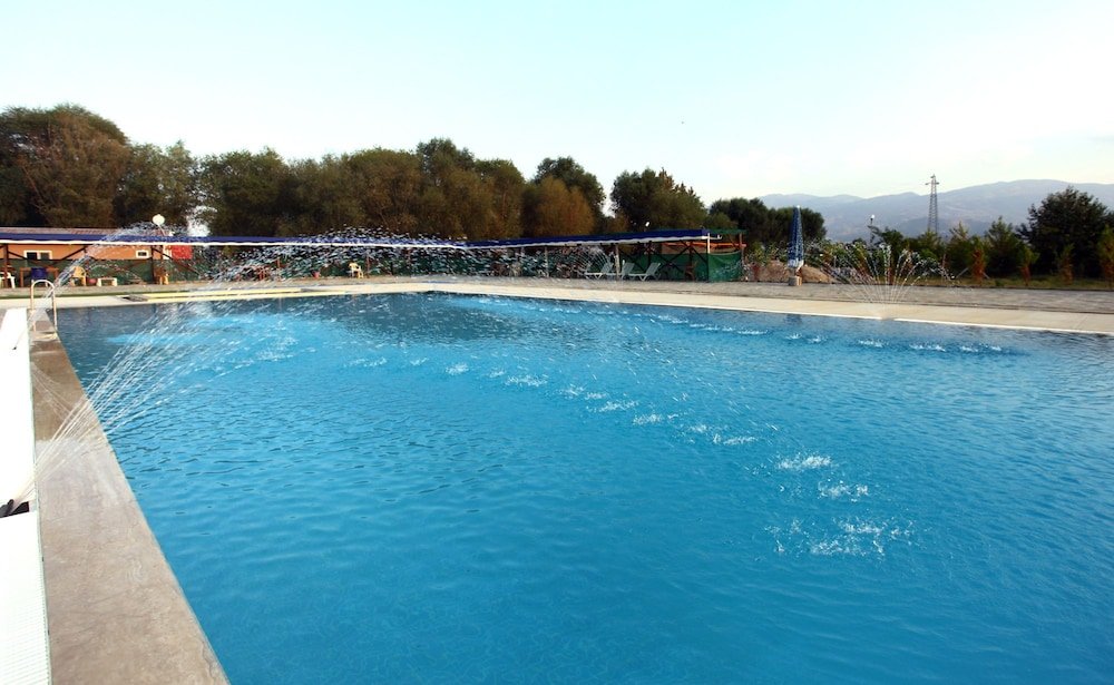 Салихли: Tuana Tatil Koyu