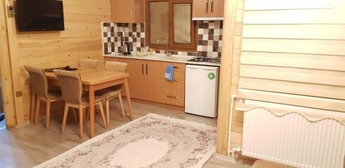 Узунгёль: Dere Park Apart Otel