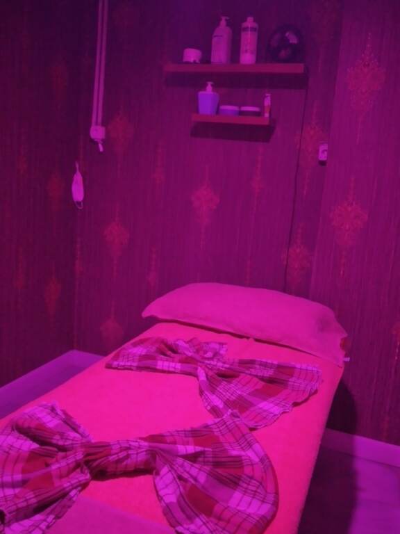 Ван: Crystall Hotel