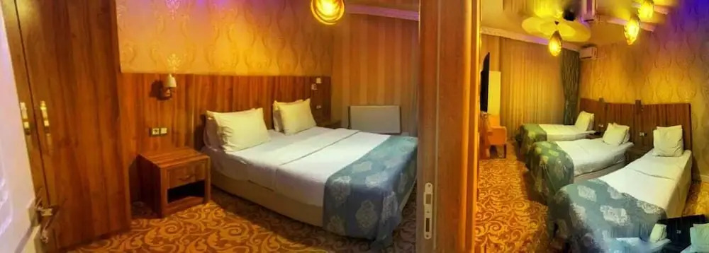 Ван: Crystall Hotel
