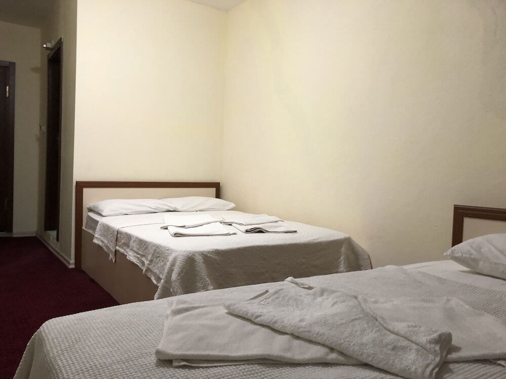 Айвалык: Hotel Sarayevo