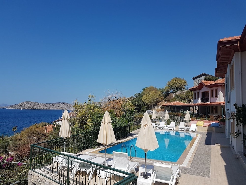 Кумлюбюк: Saranda Butik Otel