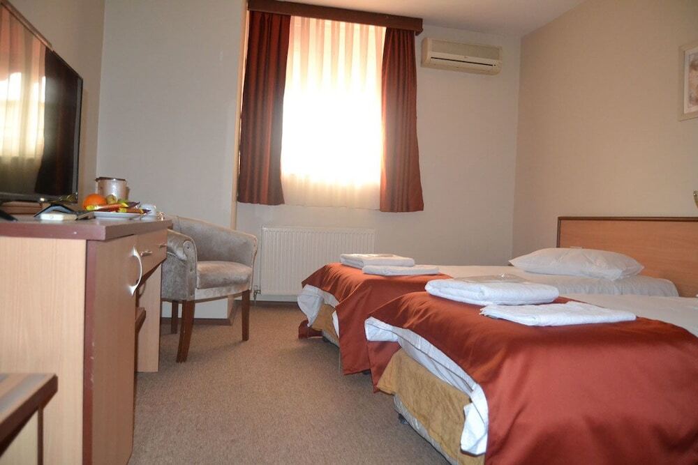 Дюздже: Düzce Han Otel