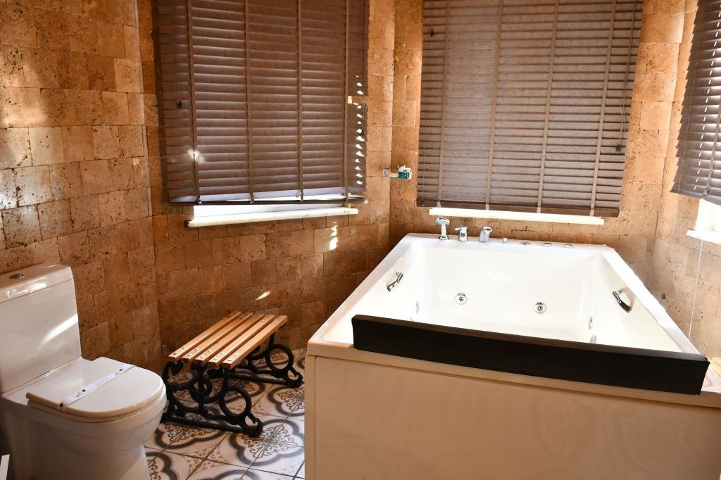 Сайл: Castle Nolana Hotel & Horse Club