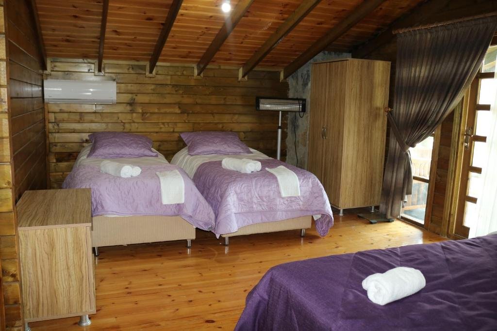 Сайл: Castle Nolana Hotel & Horse Club