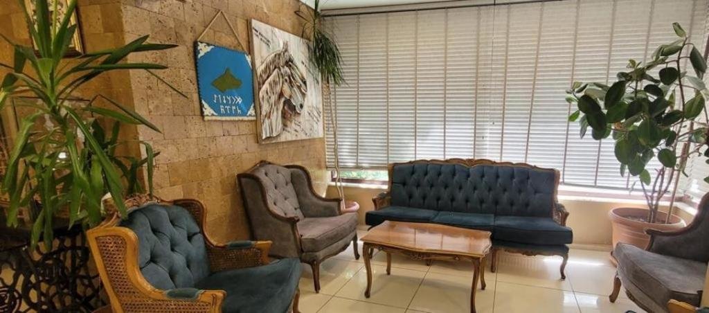 Сайл: Castle Nolana Hotel & Horse Club