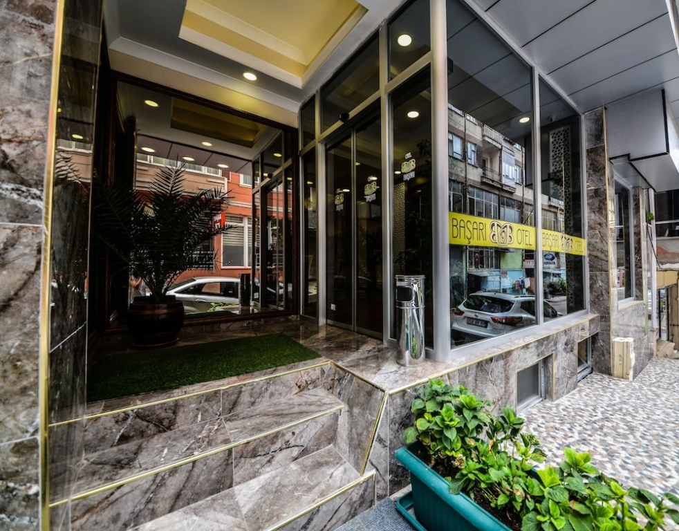 Корлу: Basari Hotel