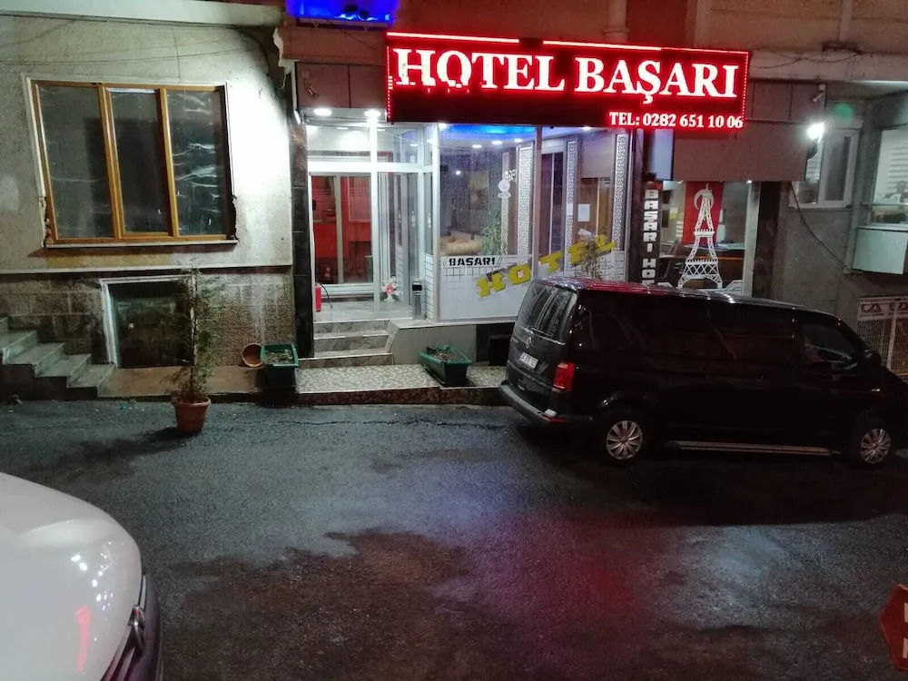 Корлу: Basari Hotel