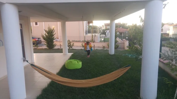 Айвалык: Summer House