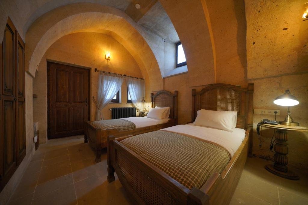 Учисар: Maya Cave Hotel