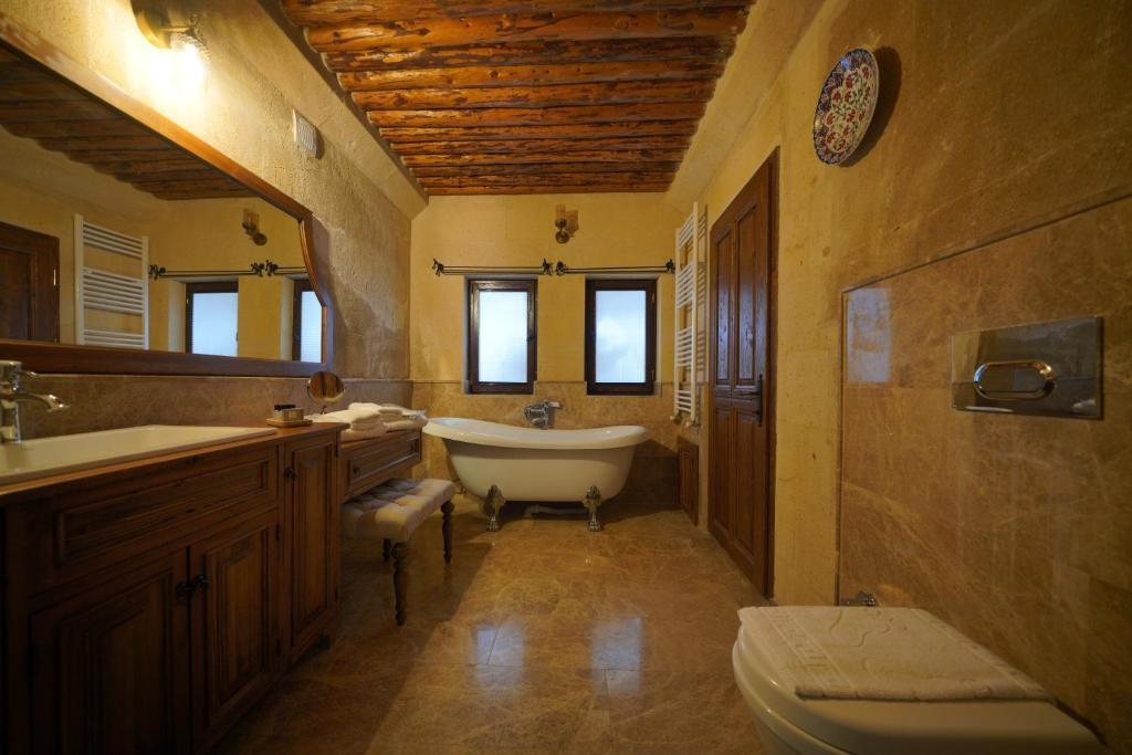 Учисар: Maya Cave Hotel