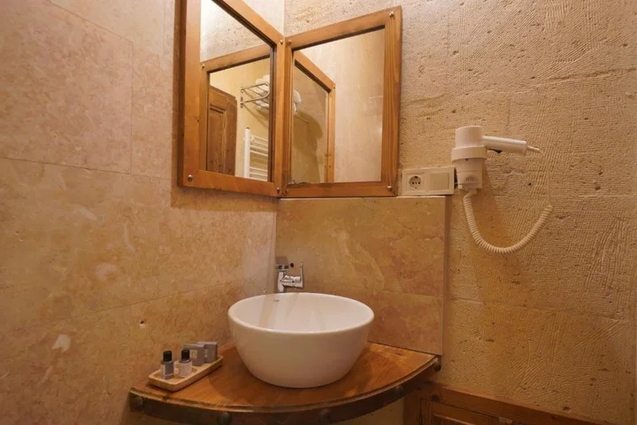 Учисар: Maya Cave Hotel