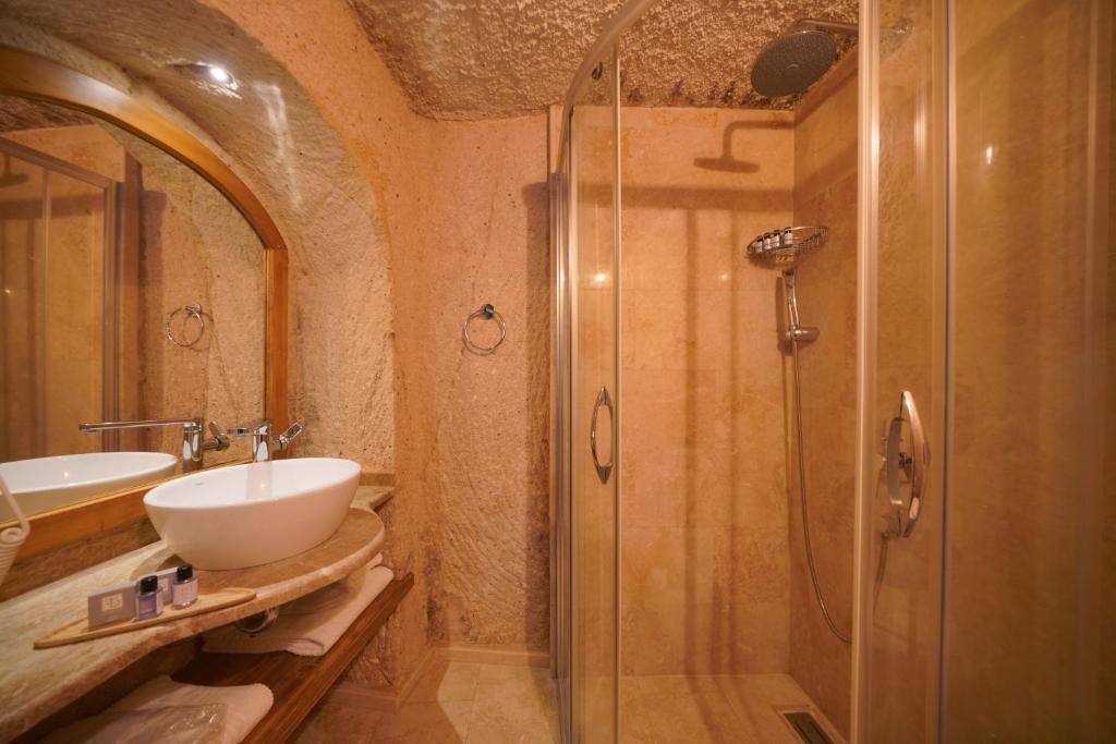 Учисар: Maya Cave Hotel
