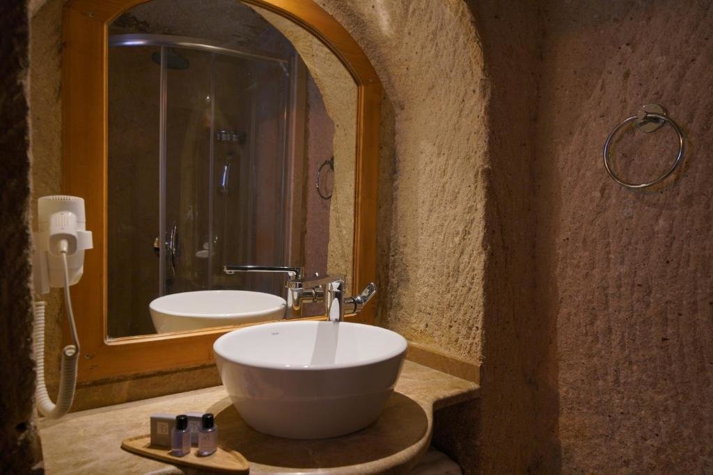 Учисар: Maya Cave Hotel
