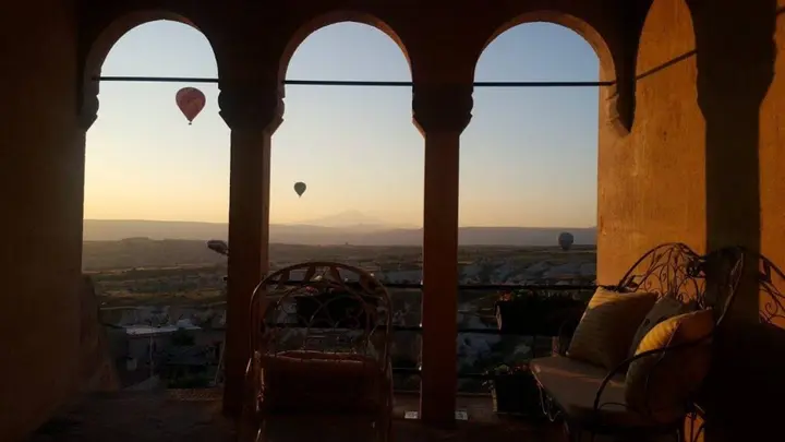 Учисар: Maya Cave Hotel