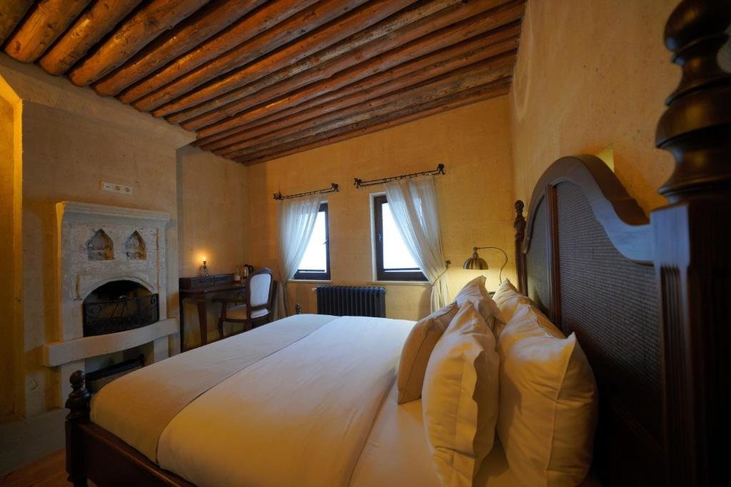 Учисар: Maya Cave Hotel