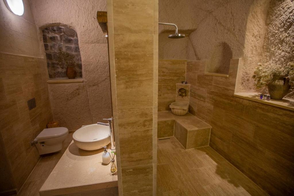 Учисар: Maze Of Cappadocia
