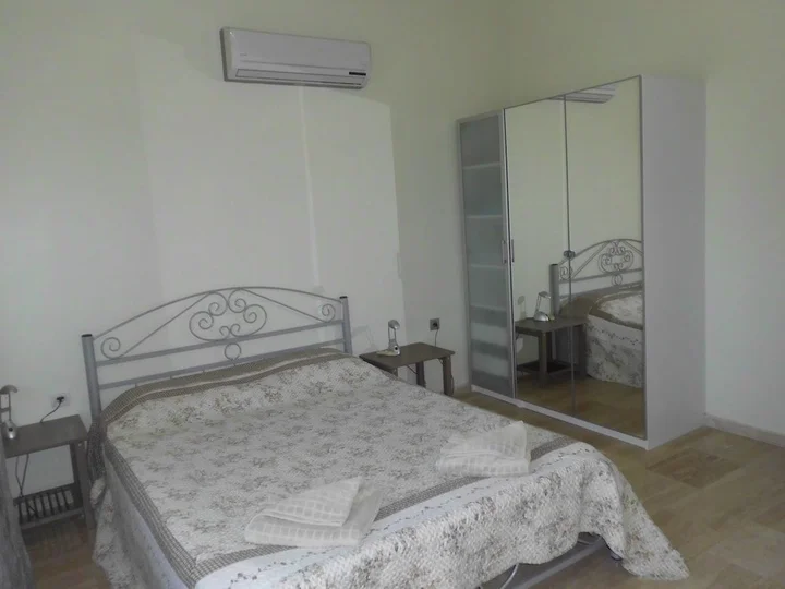 Турунч: Homes Etc. Estates