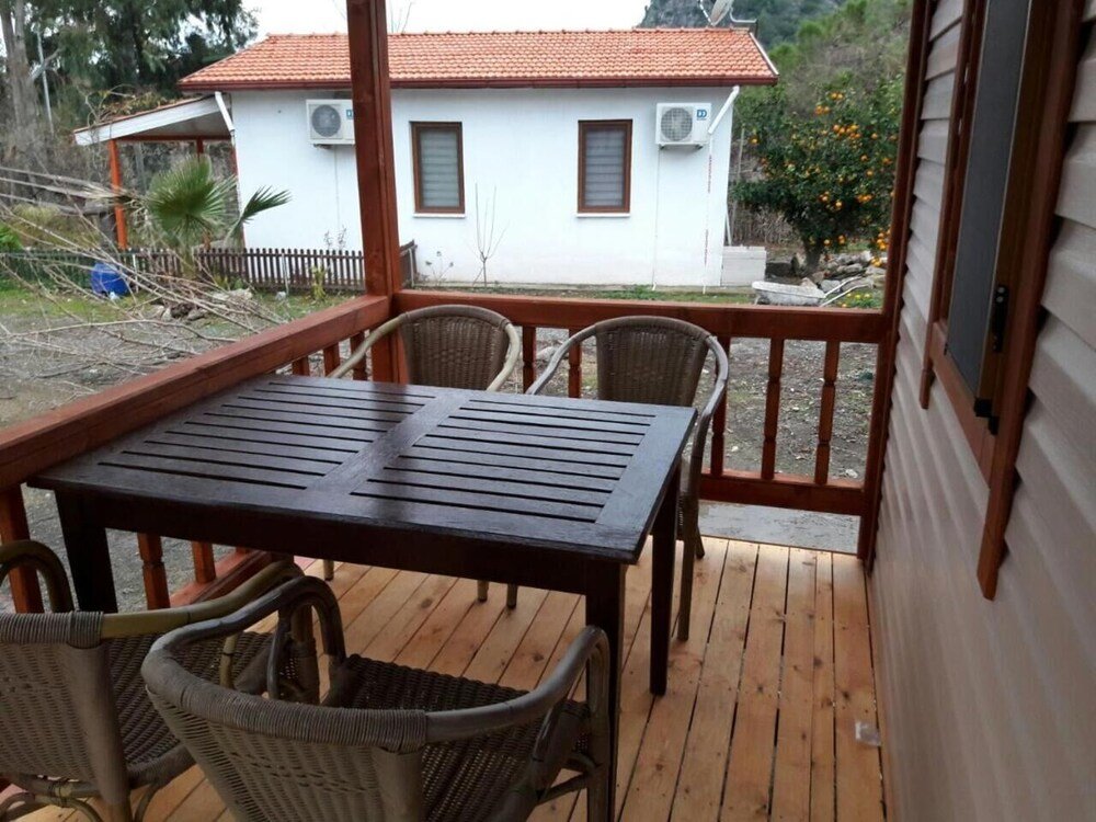 Дальян: YALILI Wooden House