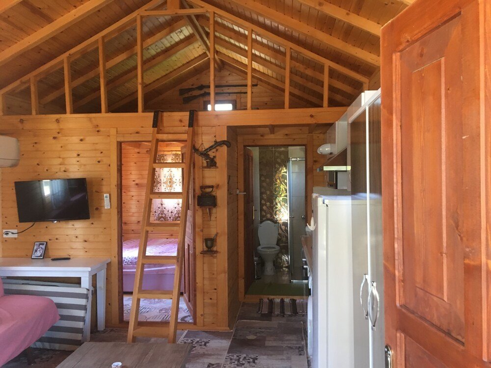 Дальян: YALILI Wooden House