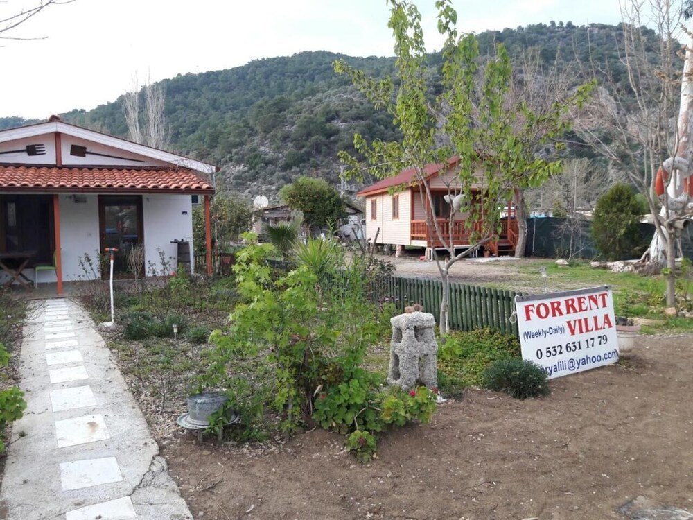 Дальян: YALILI Wooden House