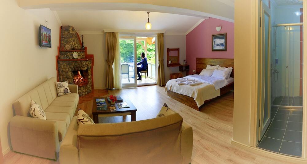 Янык: Saklibahce Hotel