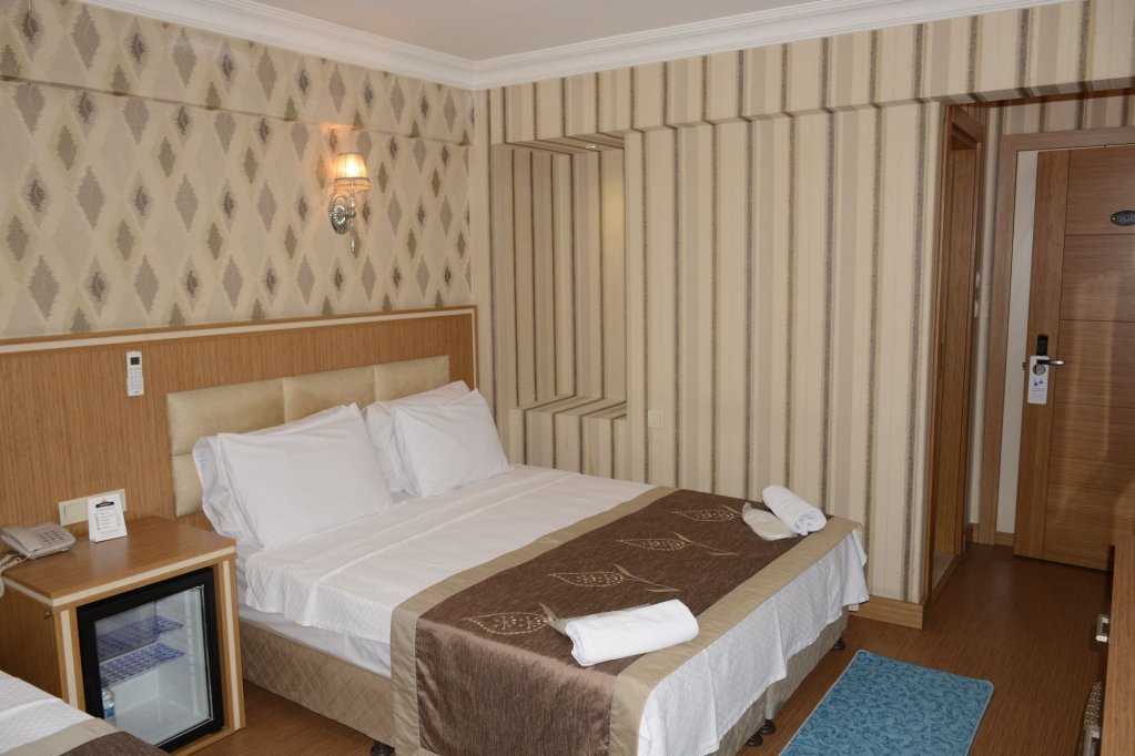 Стамбул: Hermanos Hotel