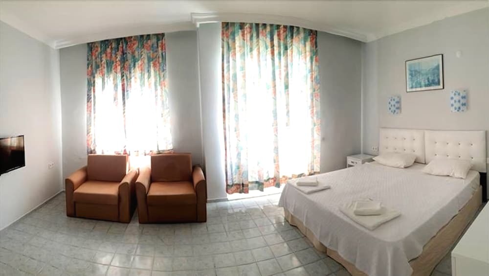 Чамьюва: Hotel Haus Eden