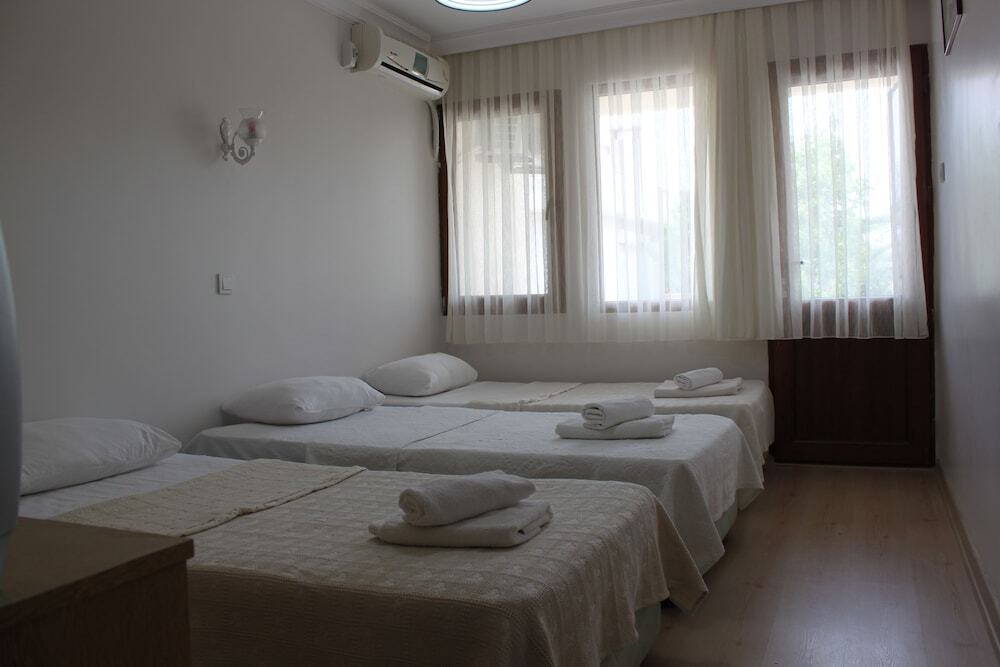 Дикили: Altin Otel