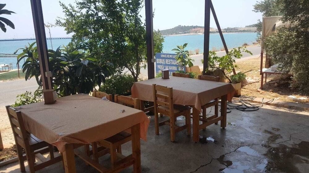 Силифке: Bobus Restaurant & Bungalow