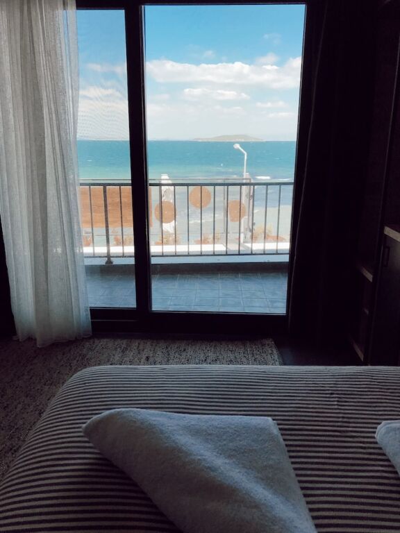 Урла: Fermaki Rooms - Adults Only