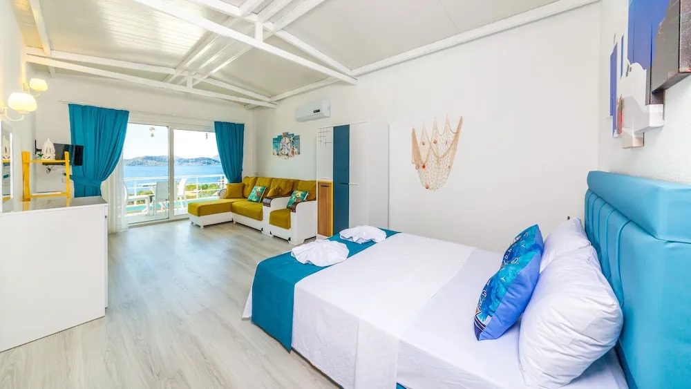 Кумлюбюк: Derin Mavi Suit Butik Otel - Adults Only