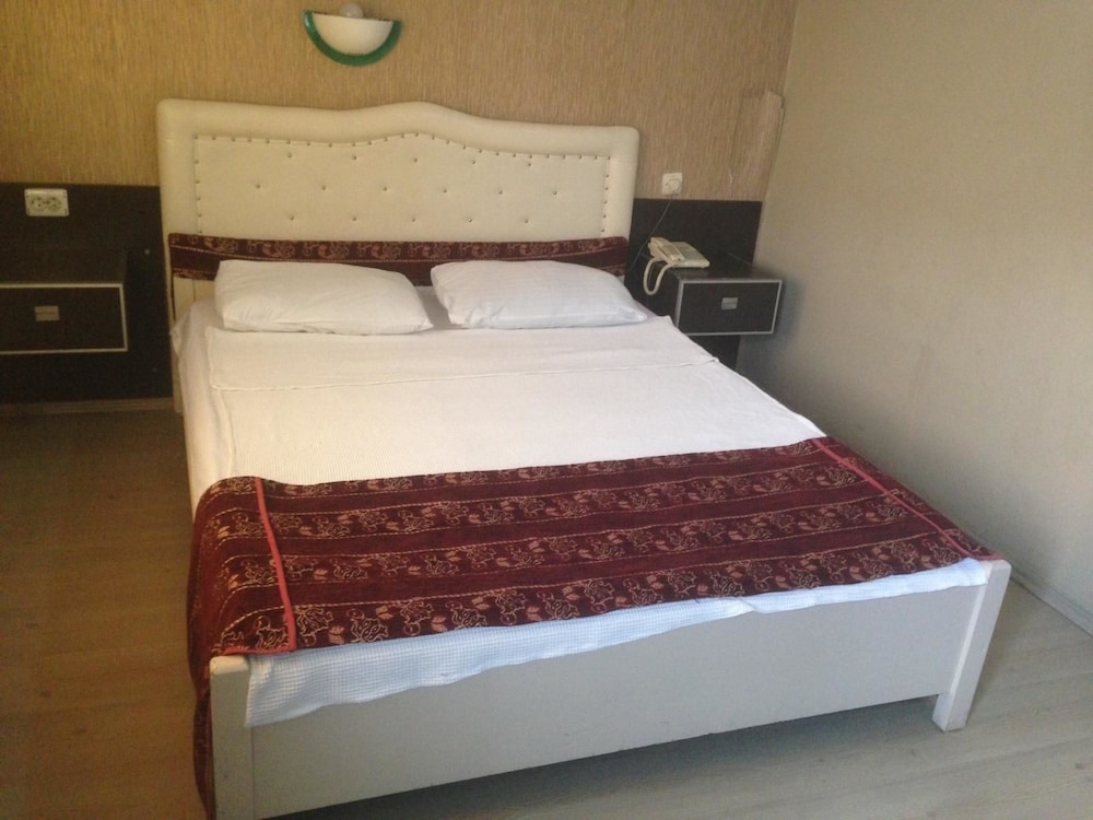 Сёке: Hotel Haymanalı