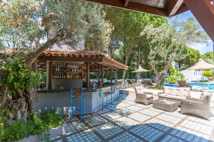 Кушадасы: Risus Garden Marina Hotel