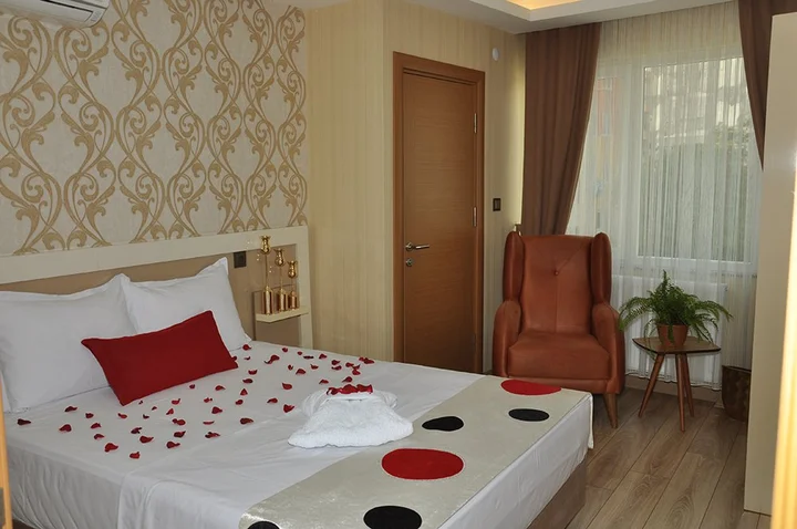 Корлу: Evim Hotel