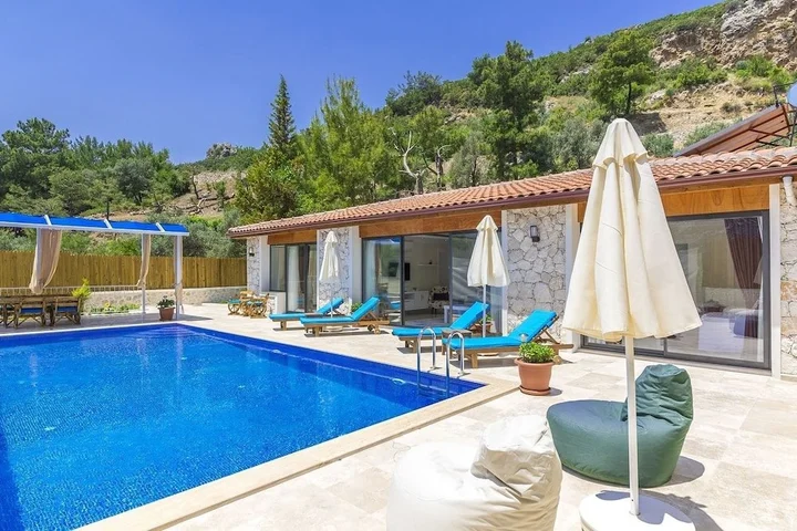 Исламлар: Villa Nefer