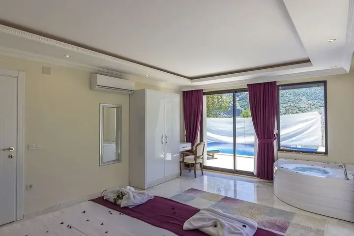 Исламлар: Villa Nefer
