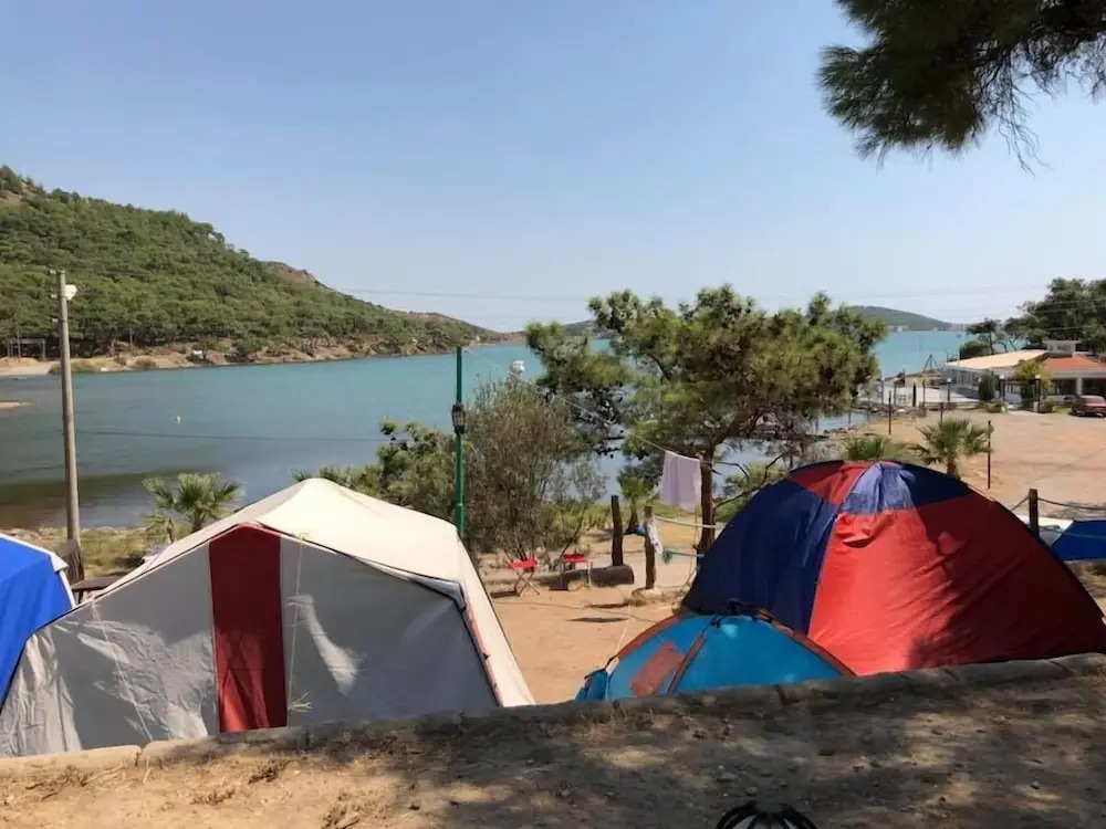 Айвалык: Camlik Kamping