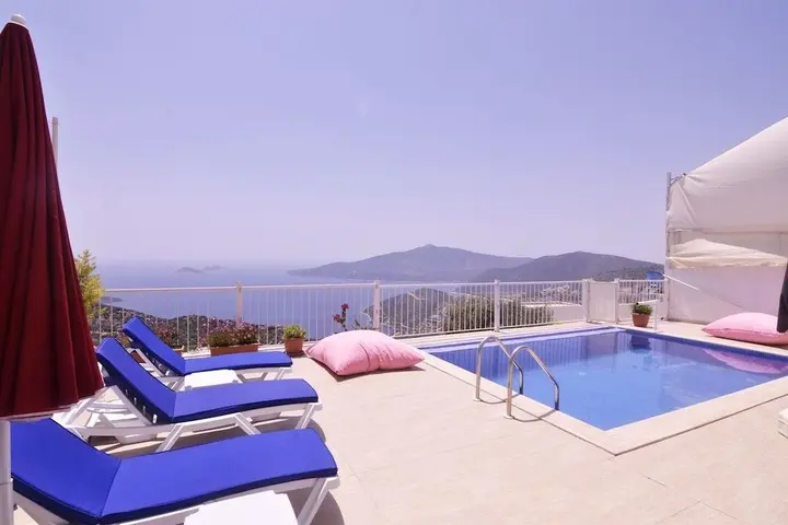 Исламлар: Villa Beyaz