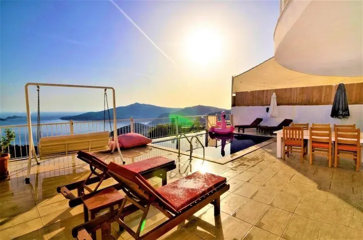 Исламлар: Villa Beyaz