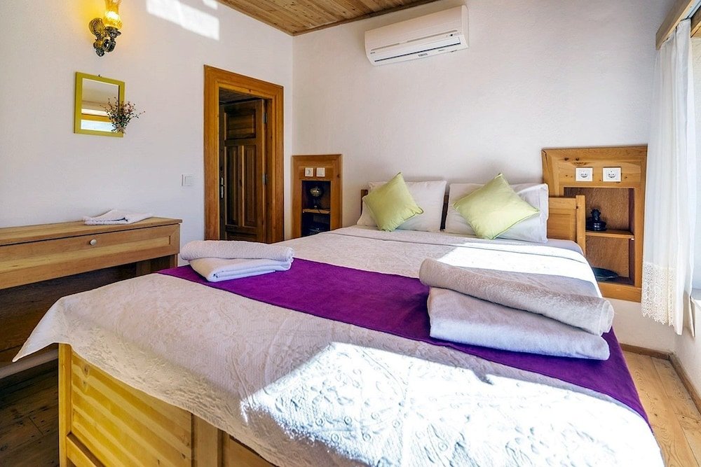 Исламлар: Villa Milat