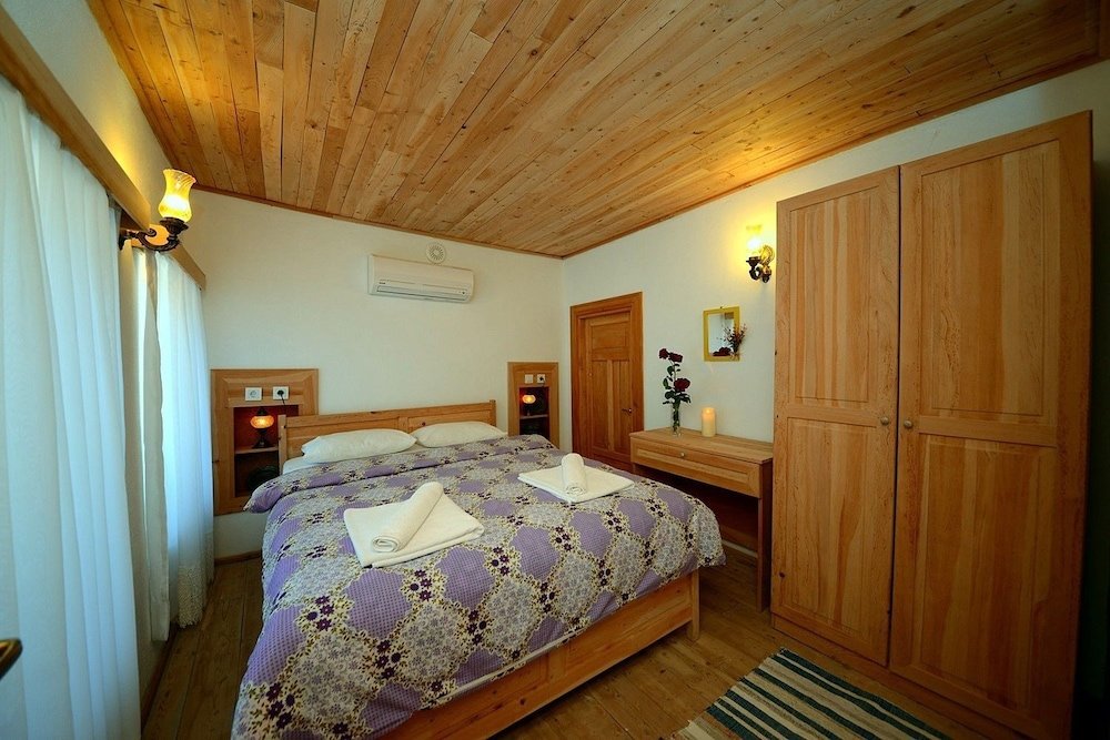 Исламлар: Villa Milat