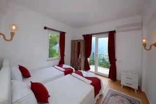 Исламлар: Villa Muge