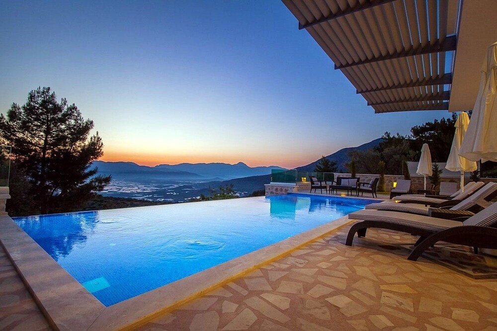 Исламлар: Villa Camli