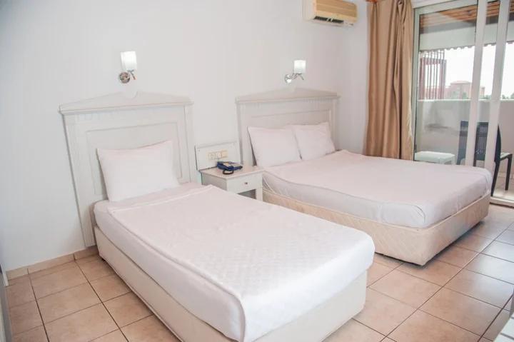 Аланья: Grand Bahama Beach Hotel